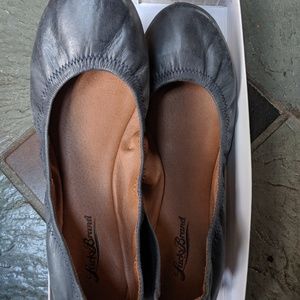 Lucky Brand gray flats